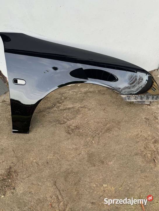 Błotnik prawy przód Saab 93 kolor 170 łódzkie Brzeziny