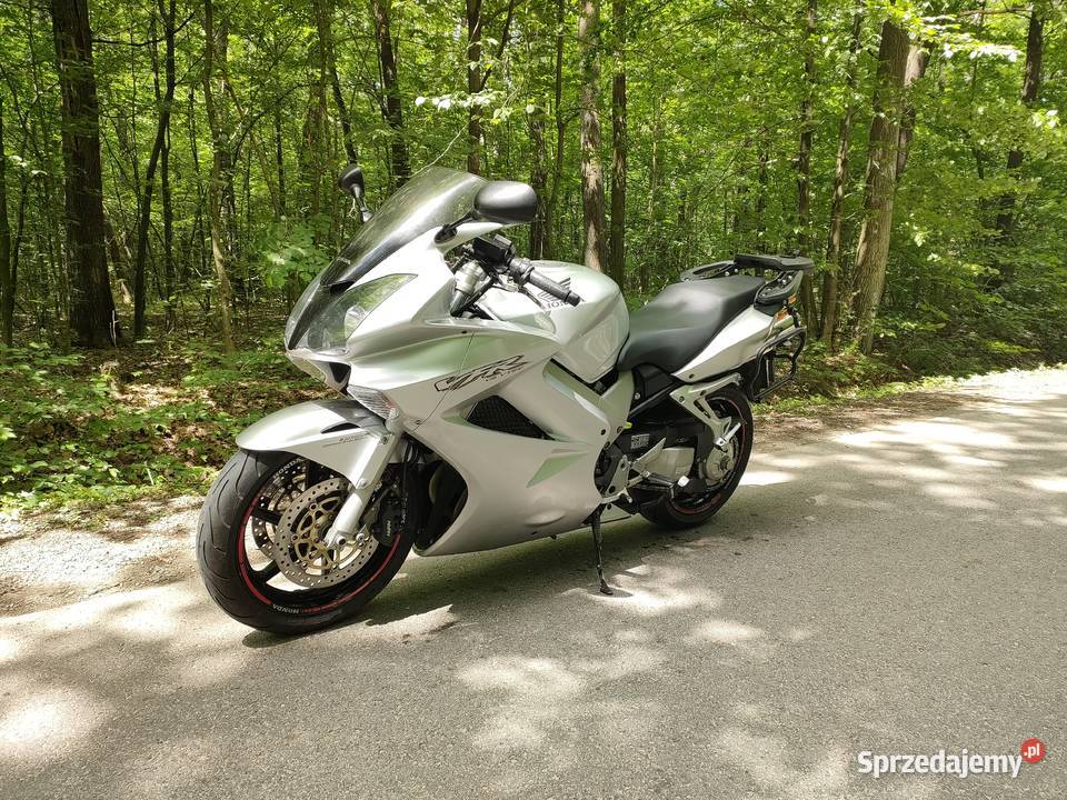 Honda vfr 800 Rok produkcji 2004 Honda Lublin