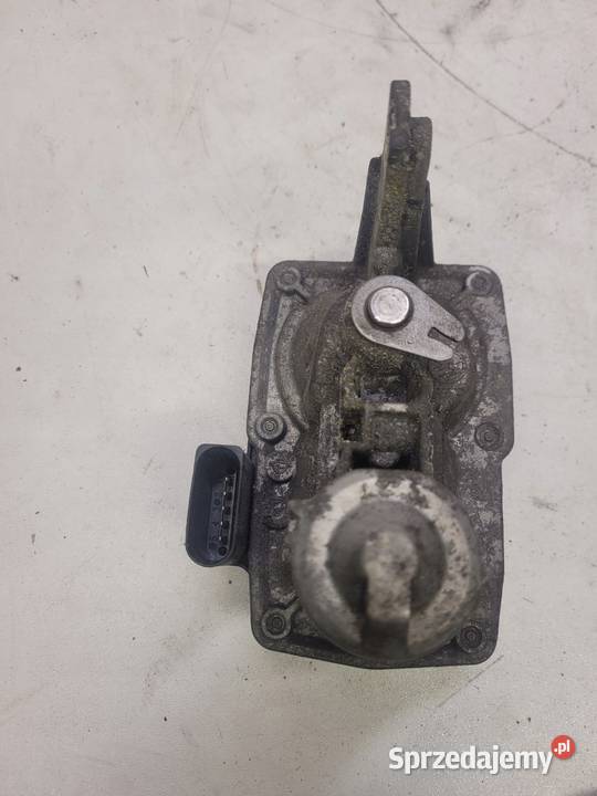 PRZEPUSTNICA SPALIN AUDI A4 B9 A5 20 5Q0253691J