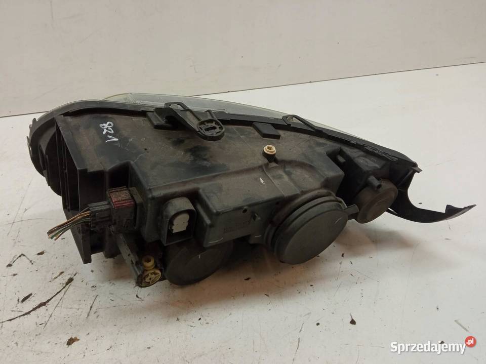 LAMPA PRZÓD PRAWA SOCZEWKA H7 EU USZKODZONA Saab Lampy przednie świętokrzyskie sprzedam