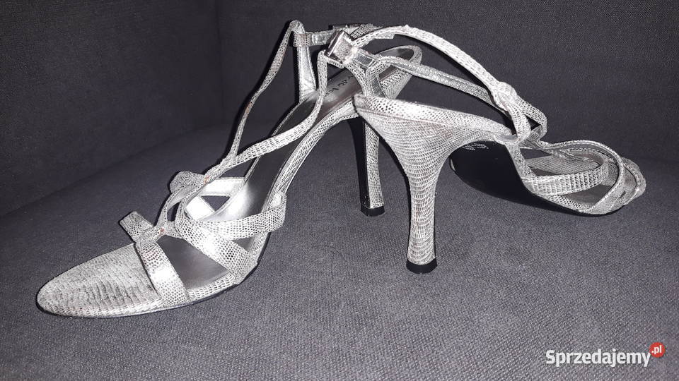 Srebrne sandałki szpilki kellykatie