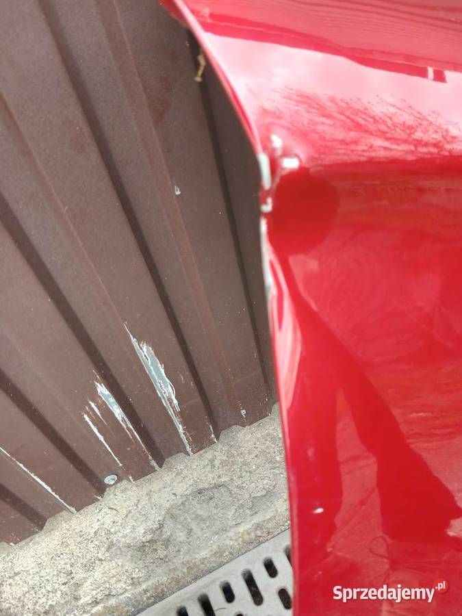 Sprzedam błotniki prawy i lewy Rok produkcji 2011 Piekoszów