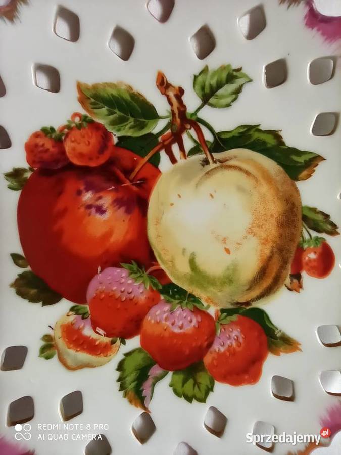 Talerzyk z owocami Ażury reliefy można powiesić