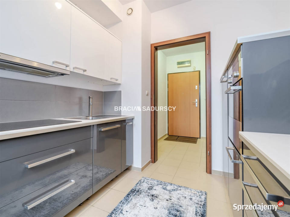 wynajmu mieszkania Kraków 45m2 2 pokoje blok