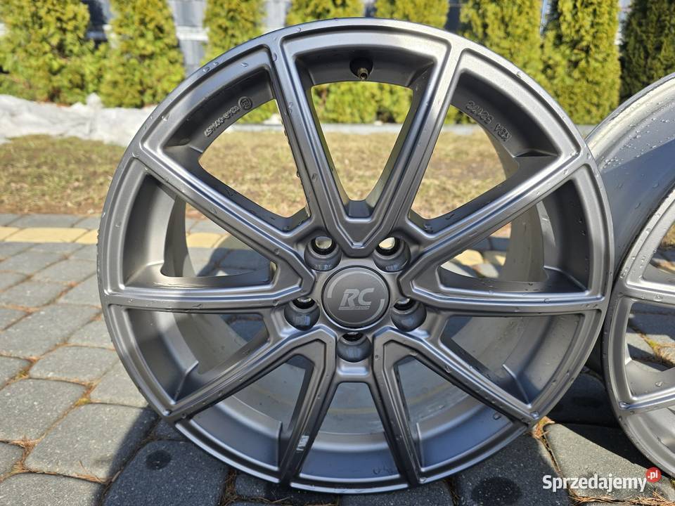Alufelgi RC Design 16 Komplet Czarna Woda