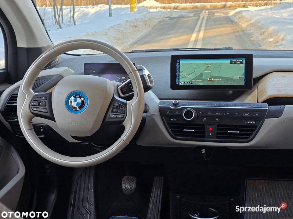 BMW i3 Harman Kardon Alu 19 szyberdach skóra światła do jazdy dziennej mazowieckie Pęcice