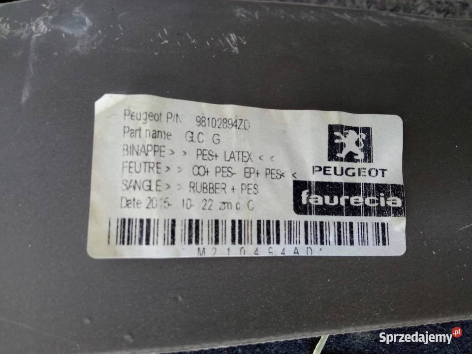 TAPICERKA BOCZEK PRAWY LEWY BAGAŻNIKA KPL