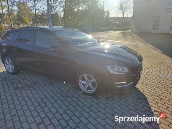 VOLVO V60 2017R 20DIESEL V60 Tarnów