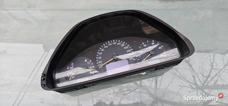 Licznik mercedes w210 32 cdi 2105407211 Liczniki i zegary wielkopolskie Zbąszyń