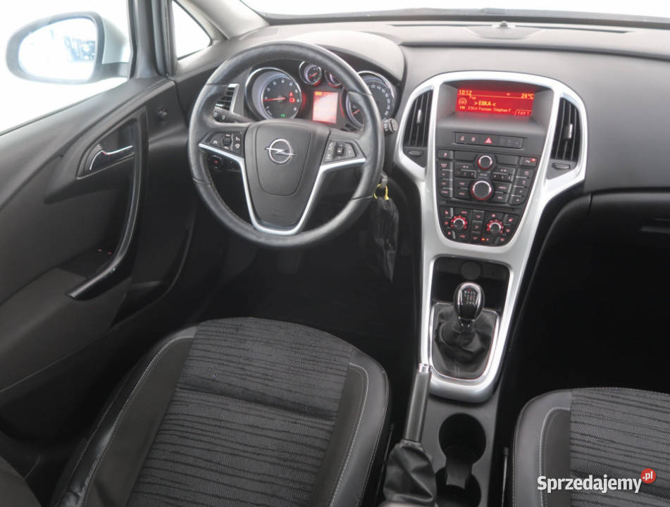 Opel Astra 14 T radio dolnośląskie Bielany Wrocławskie