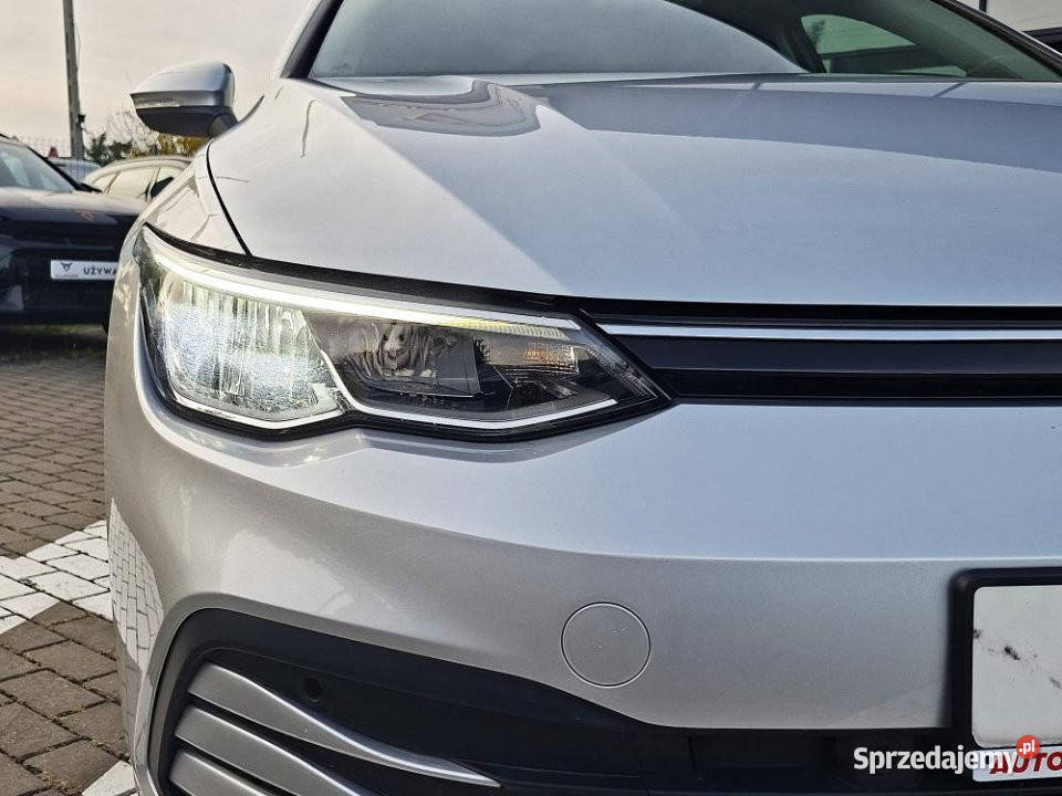 Volkswagen Golf 2023r FV23 LED Kamera ACC VC Kraków sprzedam