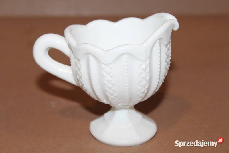 Biały szklany mlecznik 1436 zachodniopomorskie Szczecin sprzedam