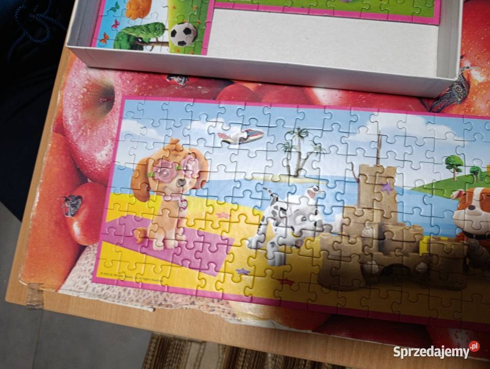 Puzzle przedstawia sceny z bajki Psi Patrol Puzzle Poznań sprzedam