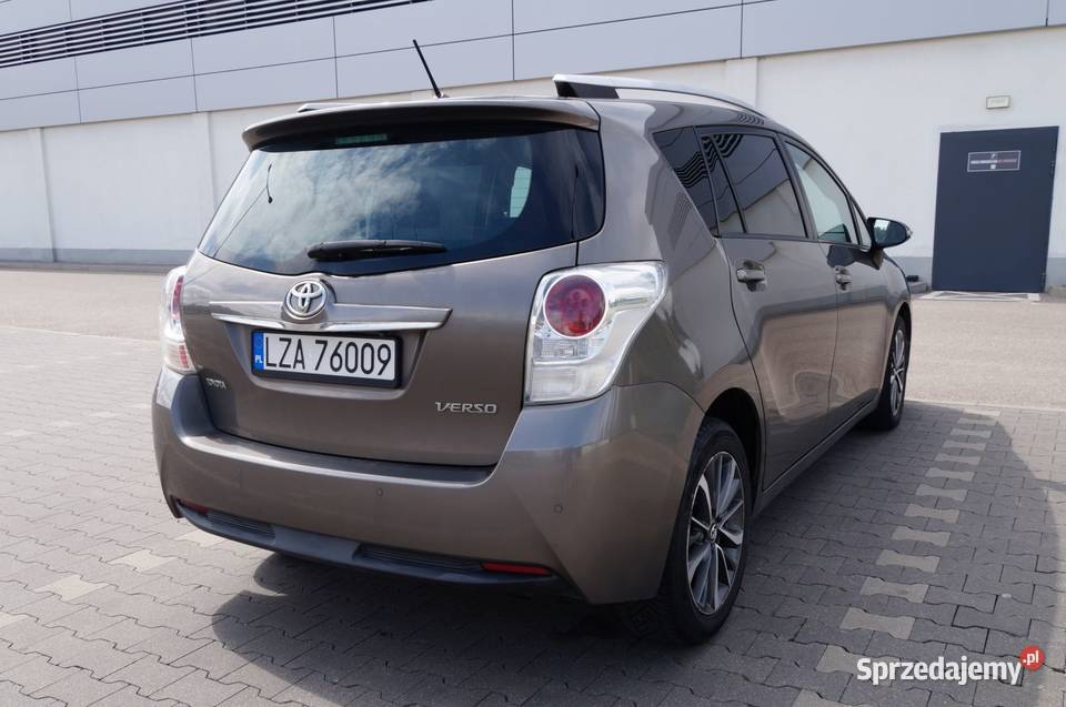 Toyota Verso 18 automat 7 siedzeń salon Polska Rotmanka