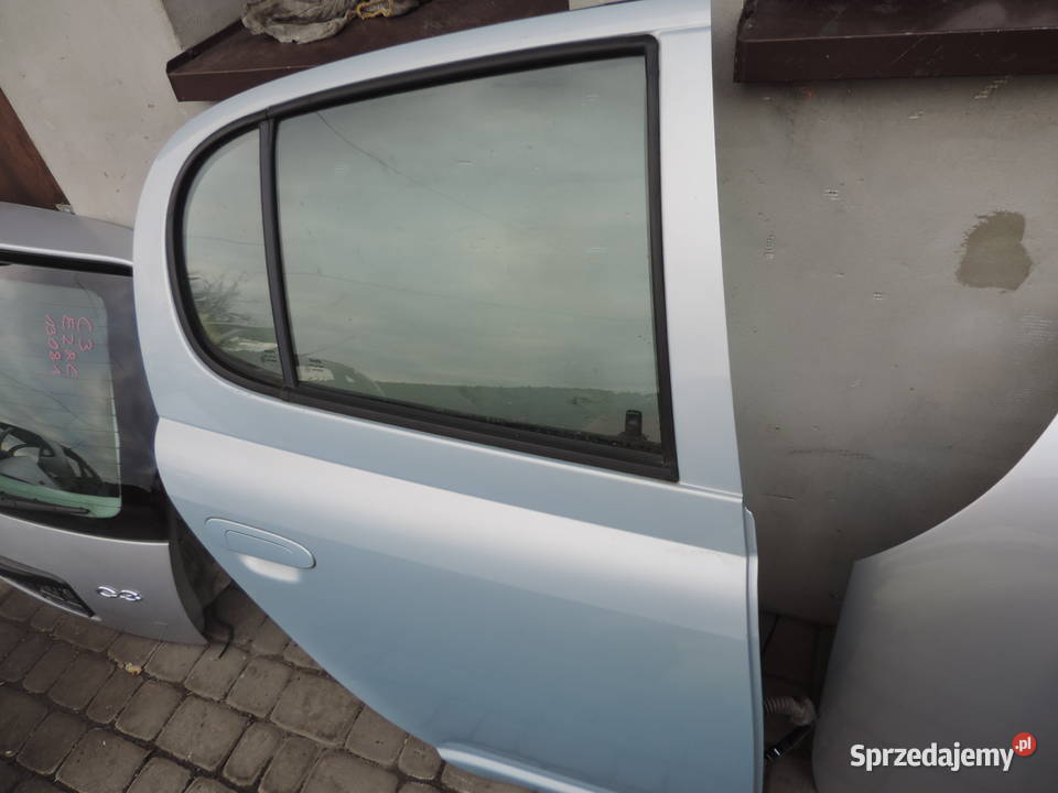 DRZWI PRAWY TYŁ TOYOTA YARIS 1 Nowy Sącz sprzedam