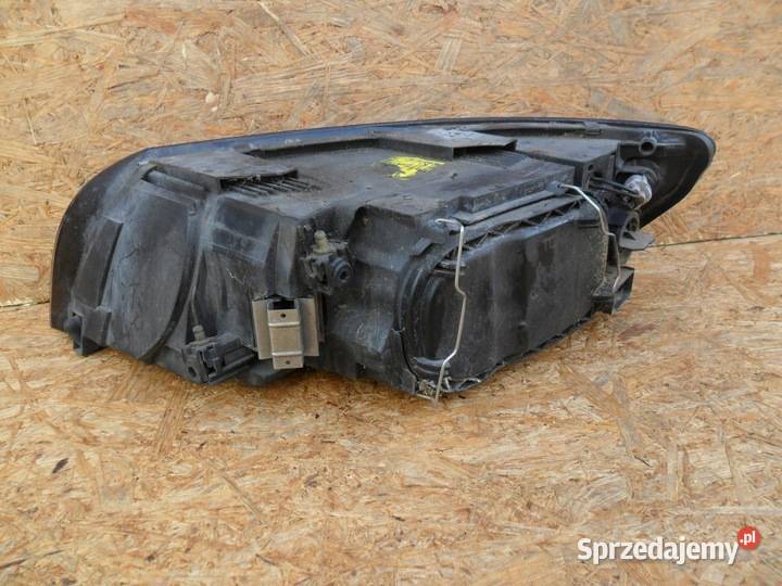 VOLVO V50 S40 II lampa lewa 30698885 lewe Nowy Tomyśl