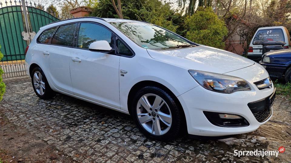 OPEL ASTRA 17cdti 110 lift odpinany hak czujnik deszczu kujawsko-pomorskie sprzedam