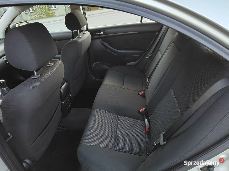Toyota Avensis 1798cm3 Avensis podlaskie Dąbrowa Białostocka