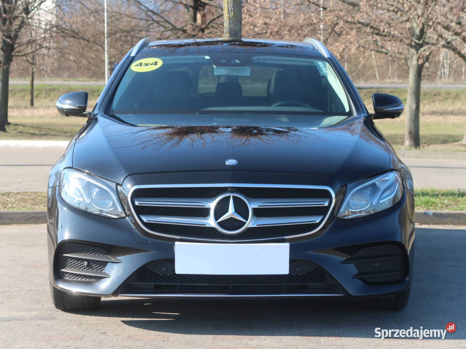 Mercedes E E 220 d 4MATIC gniazdo USB Bielany Wrocławskie