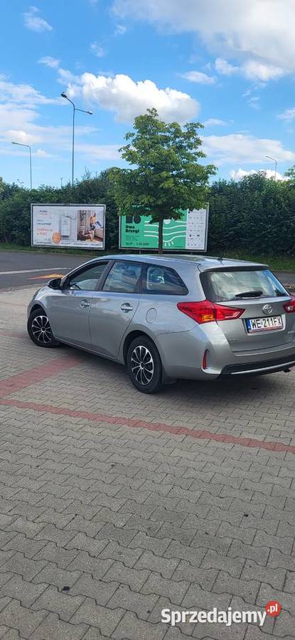 Toyota Auris 16 z gazem Auris Radom