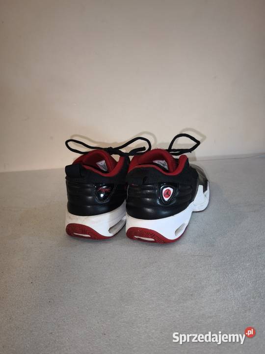 Buty Jordan w czarnoczerwonej kolorystyce Legionowo