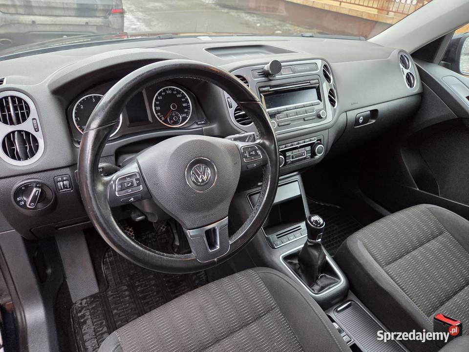 Volkswagen Tiguan 20tdi140sam parkuje
