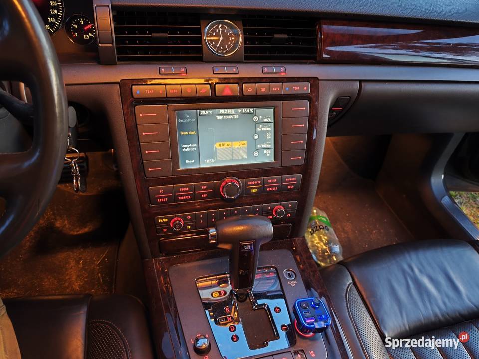 VW Phaeton 30 TDI236000 z książka Volkswagen Aleksandrów Łódzki