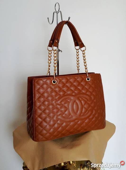 TOREBKA CHANEL ŁAŃCUSZKI PIKOWANA CC CHANELKA A4 Na ramię  Bydgoszcz