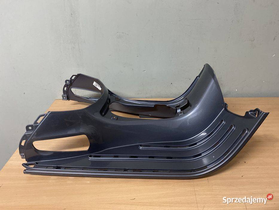 Podłoga PIAGGIO VESPA GT GTS GTV owiewka pod wielkopolskie Poznań sprzedam