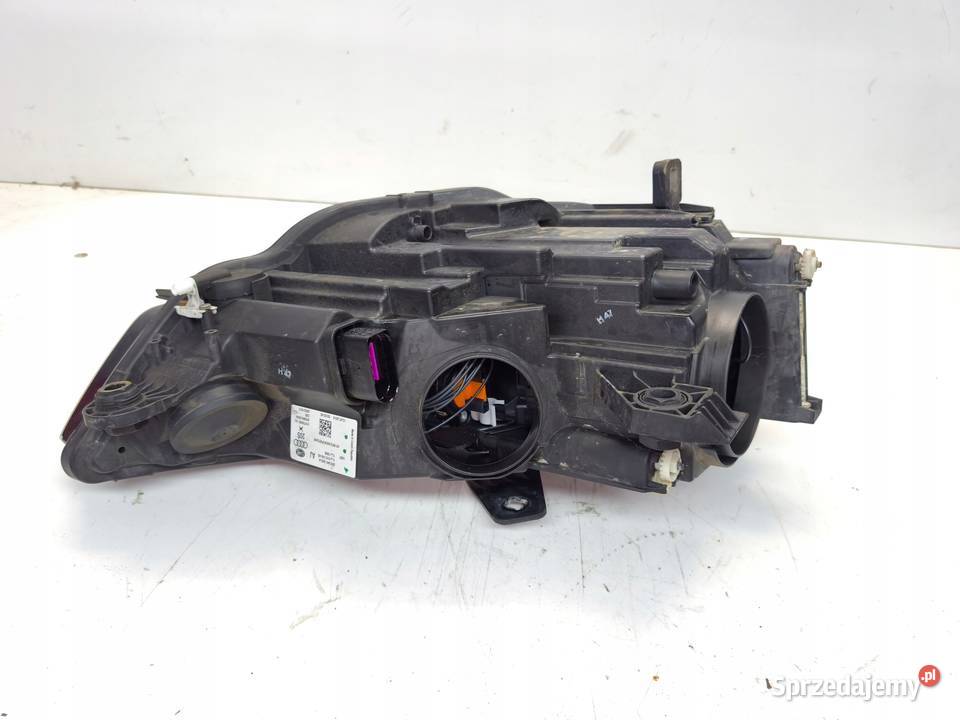 REFLEKTOR LAMPA PRZEDNIA LEWY PRZÓD AUDI A3 8V Lampy przednie Przystajń