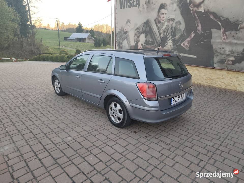 Opel Astra H 16 LPG 2009 małopolskie Bistuszowa