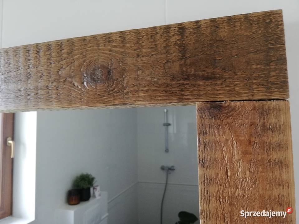 Piękne lustro w stylu loft ze starych desek