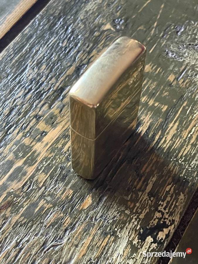 Kolekcjonerska zapalniczka Zippo złota Kraków