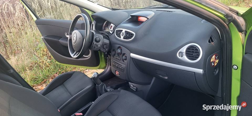 Sprzedam Renault Clio 11 z 2010 roku Z klimatyzacja łódzkie Koluszki