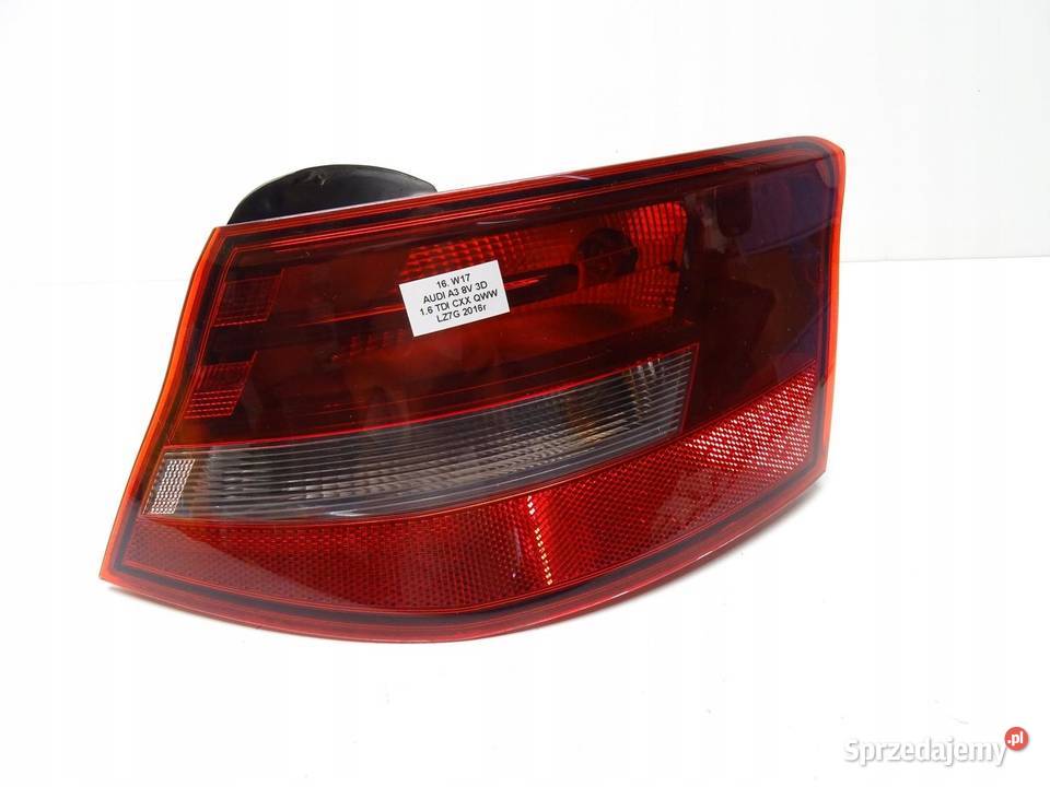 LAMPA PRAWA PRAWY TYŁ TYLNA W BŁOTNIK AUDI A3 8V