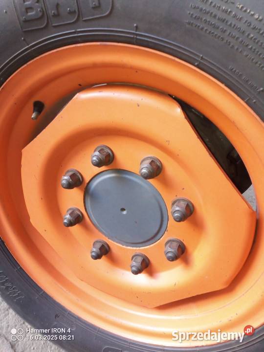 Kubota M8540NSadownicza całe koła