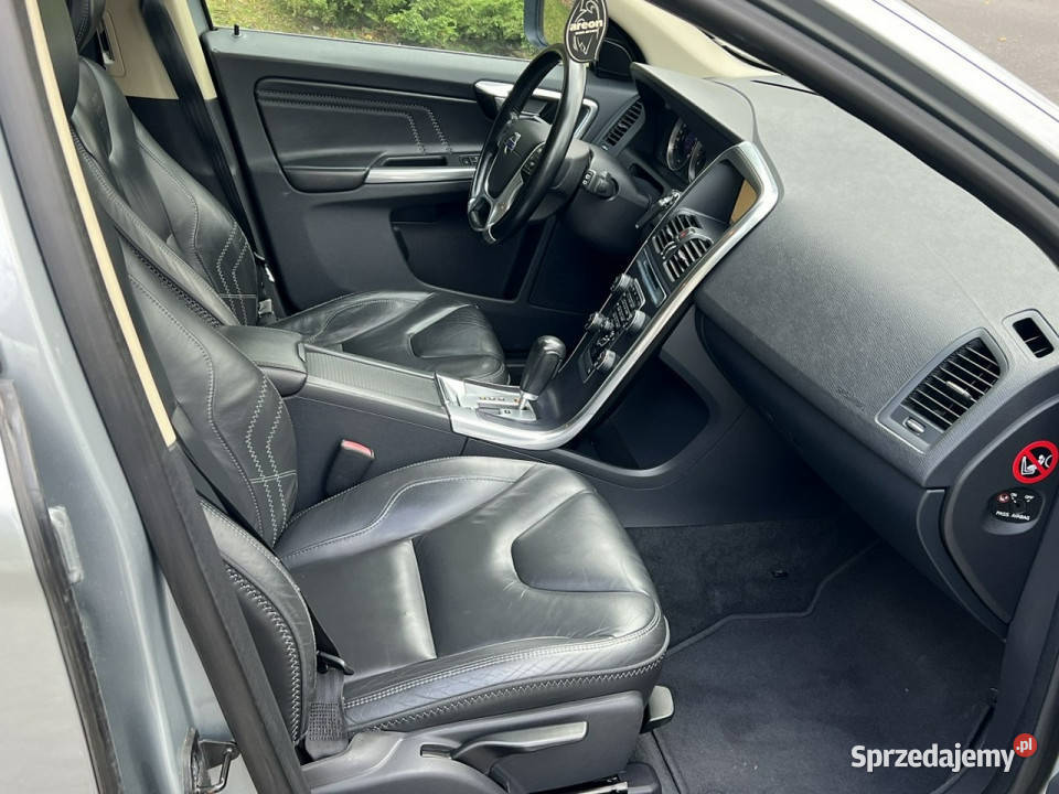 Volvo XC 60 Volvo XC 60 Ocean Drive Motoryzacja