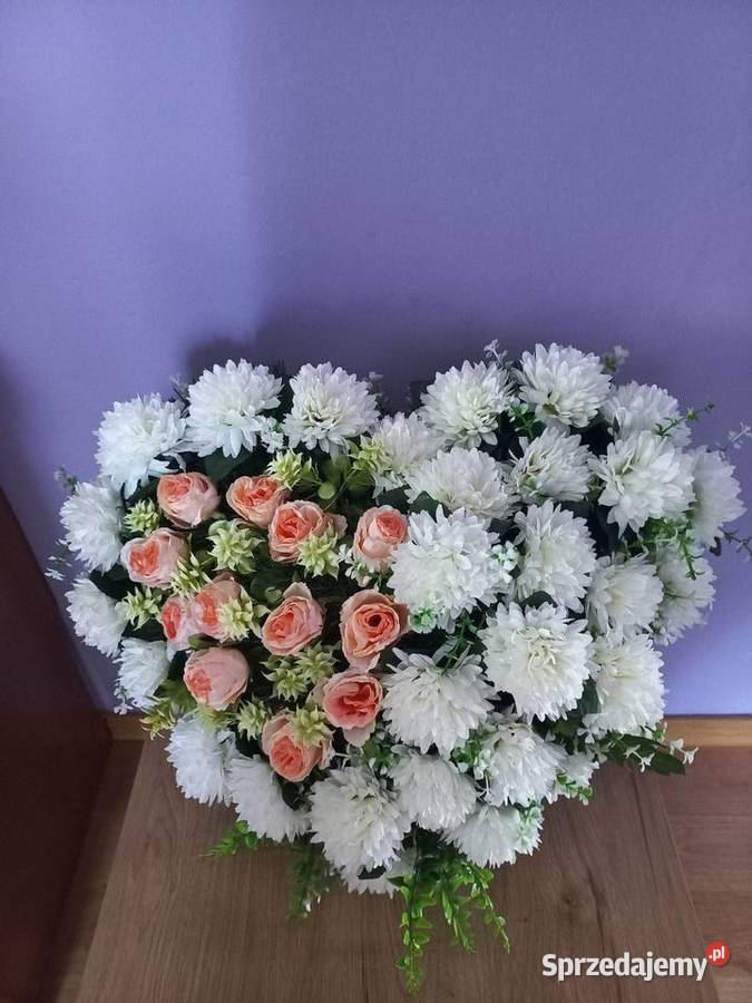 Kompozycja ze sztucznych kwiatów Jaworzno