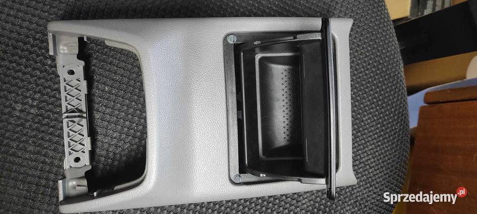 Skoda Octavia 3 III ramka 5E0 nawiew Dębno