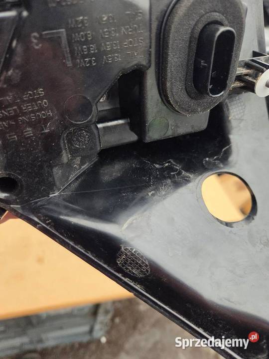 Lampa lewa lewy tył tylna Tesla Model Y 24529201