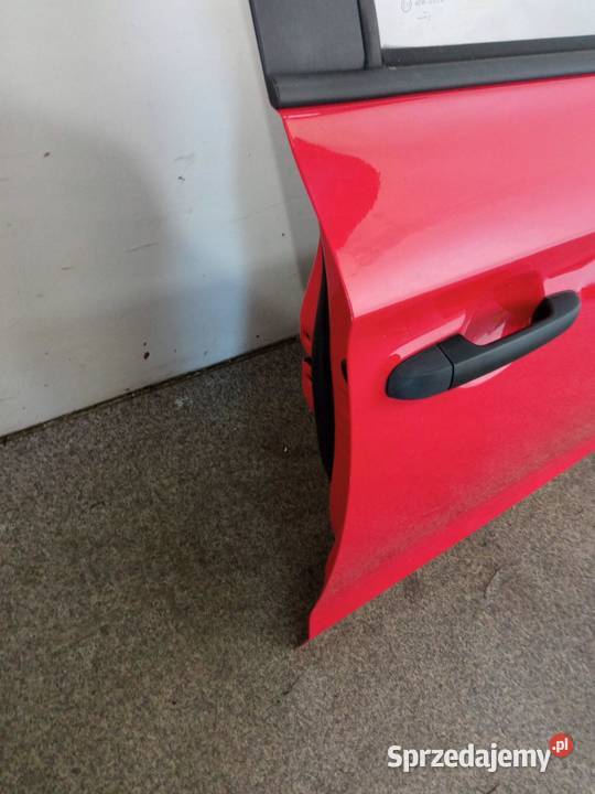 DRZWI PRAWE PRZÓD BH Hyundai i20 I 20082014