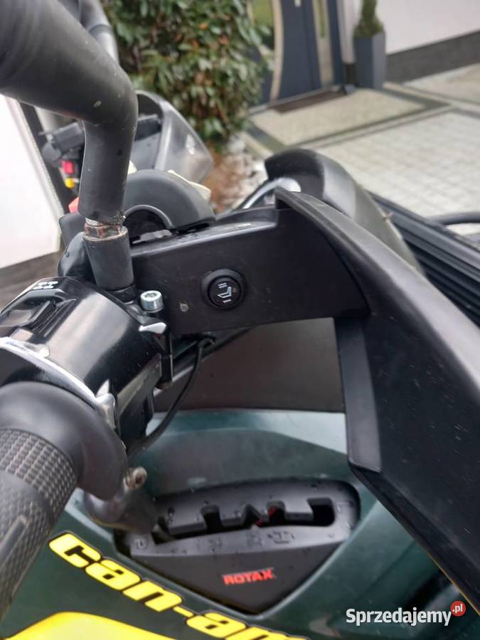 Sprzedam can am quadlander Trzemeśnia sprzedam
