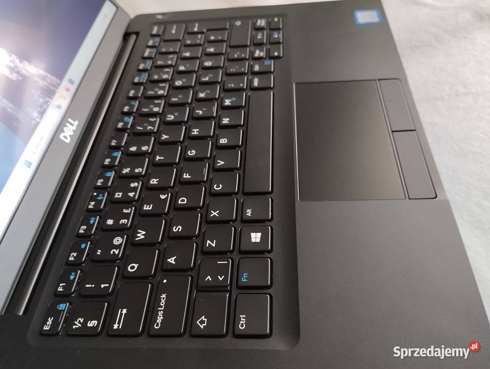 DELL Latitude 133 7390 Windows 11 intel i5