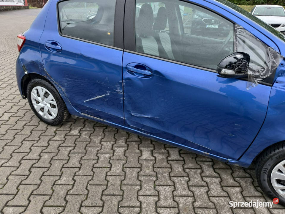 Toyota Yaris 10 benzyna 72 CIĘŻAROWY 2OSOBOWY Kęty