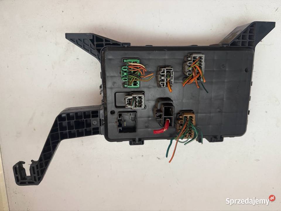 SKRZYNKA BEZPIECZNIKÓW MONDEO MK3 1S7T14A073AF osobowe Skrzynki bezpieczników