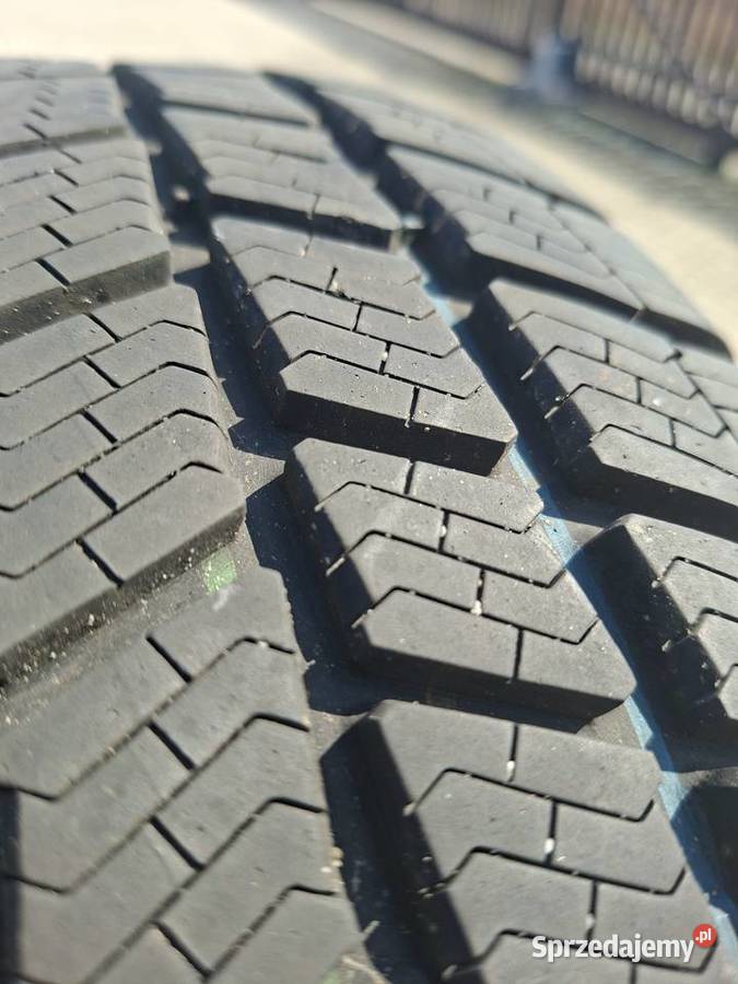 Opony 1955015 r BARUM POLARIS 3 ms 82 t nie