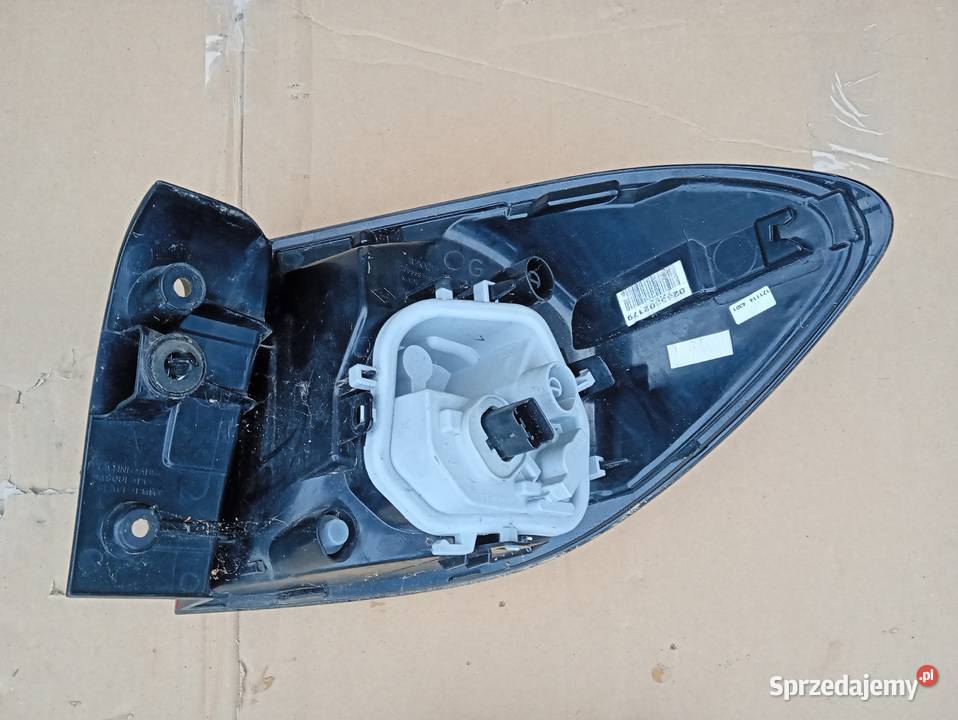Renault Captur I lampy tylne osobowe Lampy tylne Przeźmierowo