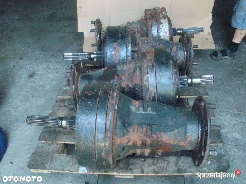 Zwolnica Ursus Zetor 4 i 6 cylindrowy Nowy Stary Gniezno sprzedam