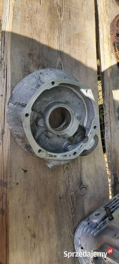 Obudowa dyfra K750M72 Części motocyklowe Maków Mazowiecki sprzedam