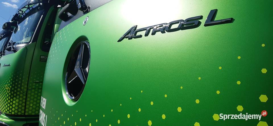 Litery cyfry wzór Mercedes